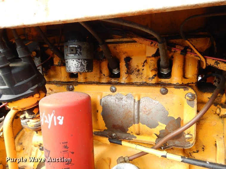 image for item DS6301 International 2400A  tractor