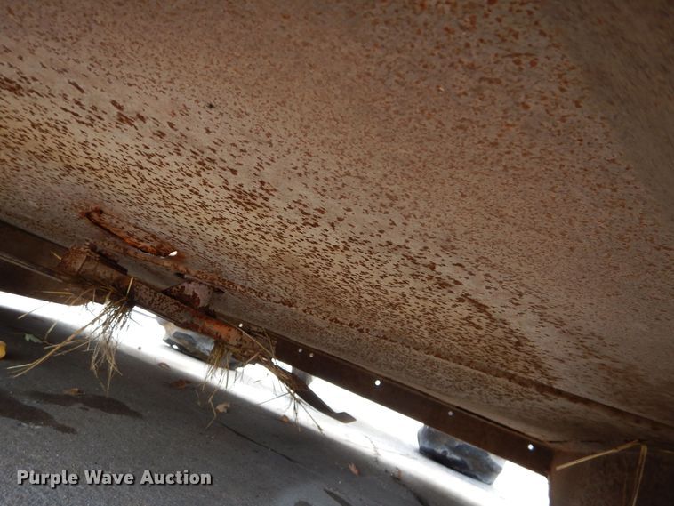 image for item DS6301 International 2400A  tractor