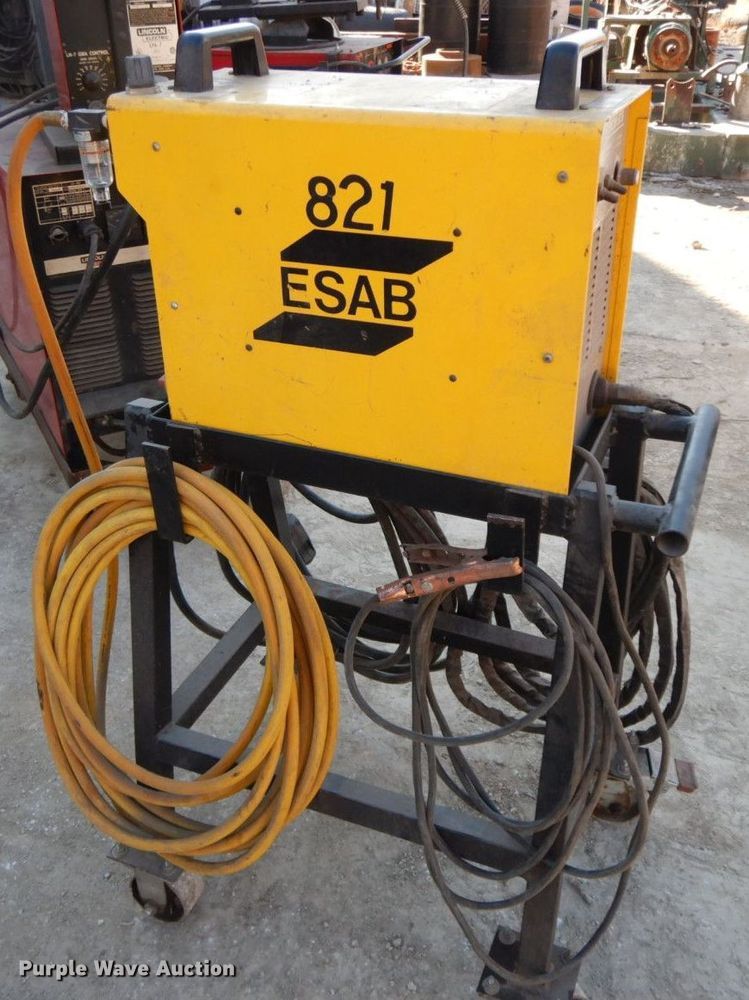 Esab PCM875 plasma cutter in Gas, KS Item HF9469 sold Purple Wave
