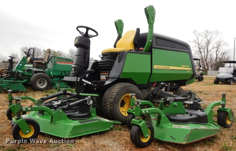 image for item HF9484 2016 John Deere 1600 Turbo  lawn mower