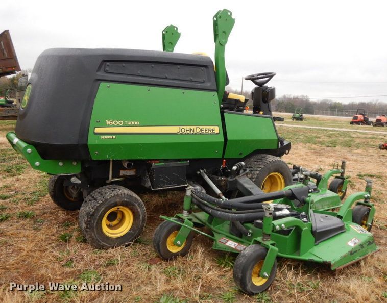 image for item HF9484 2016 John Deere 1600 Turbo  lawn mower
