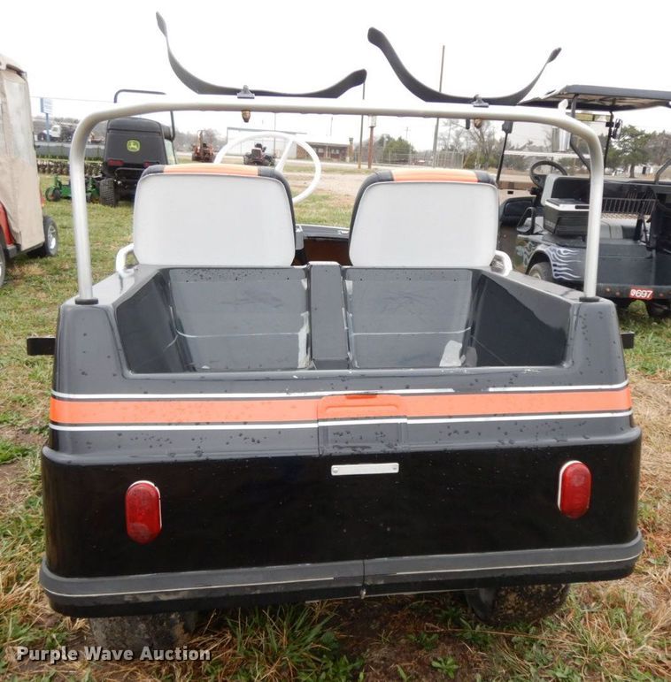 image for item HF9488 1976 Harley Davidson  golf cart