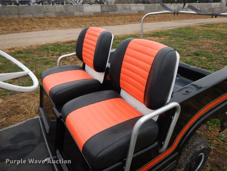image for item HF9488 1976 Harley Davidson  golf cart