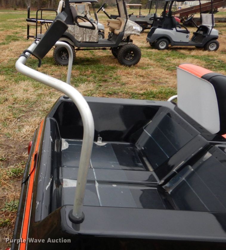 image for item HF9488 1976 Harley Davidson  golf cart