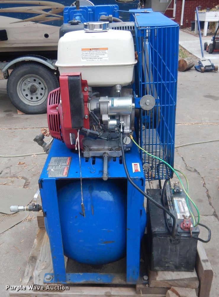 image for item HU9458 Quincy  air compressor