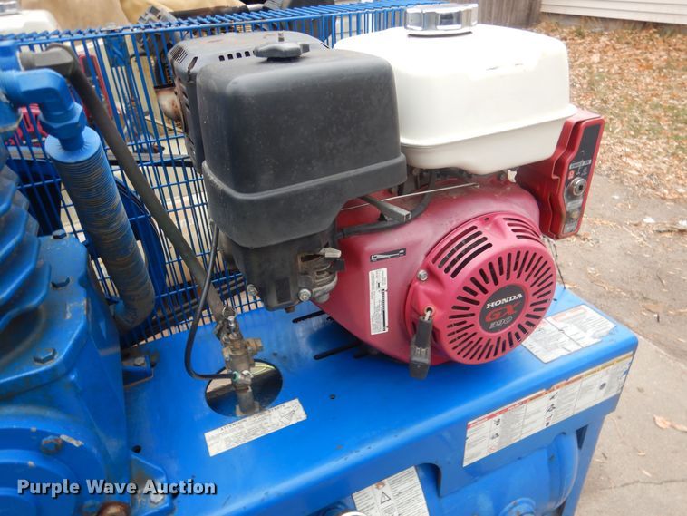 image for item HU9458 Quincy  air compressor