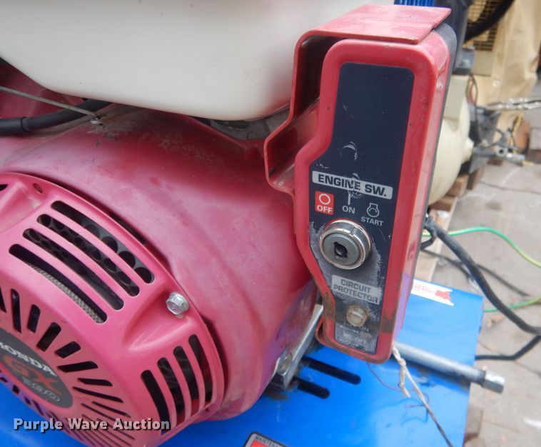 image for item HU9458 Quincy  air compressor