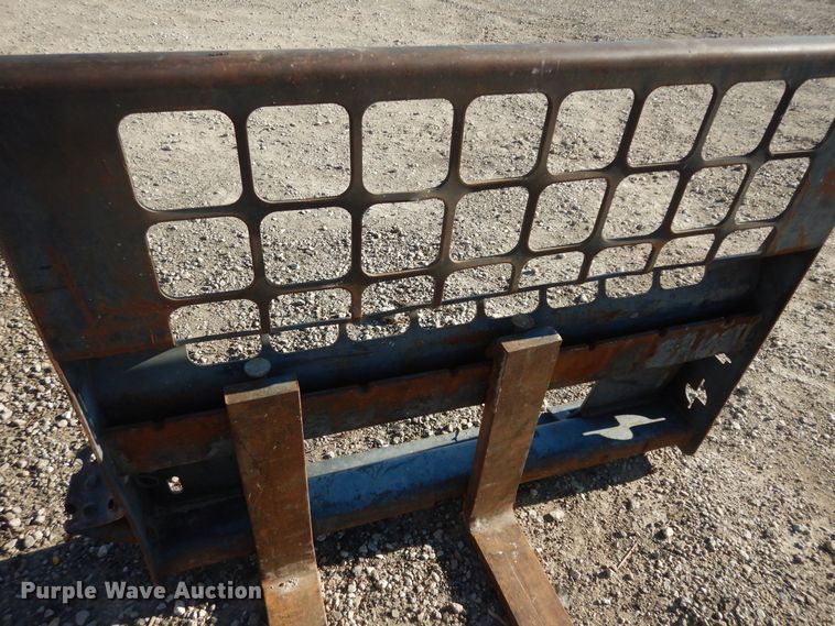 image for item IE9754 Bobcat  48" L skid steer forks