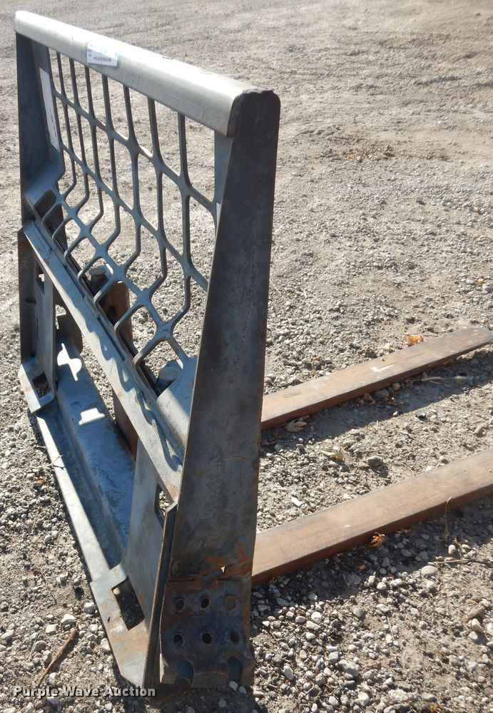 image for item IE9754 Bobcat  48" L skid steer forks