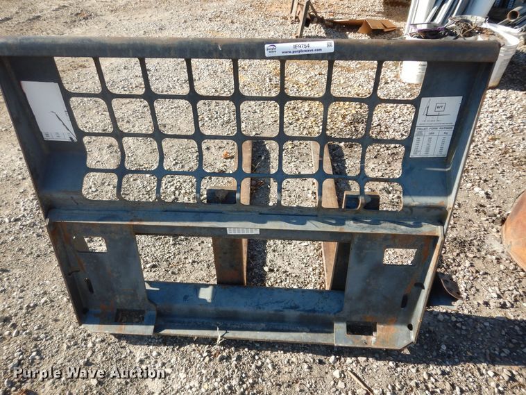 image for item IE9754 Bobcat  48" L skid steer forks