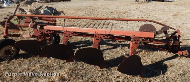 image for item IE9755 (2) bottom plows