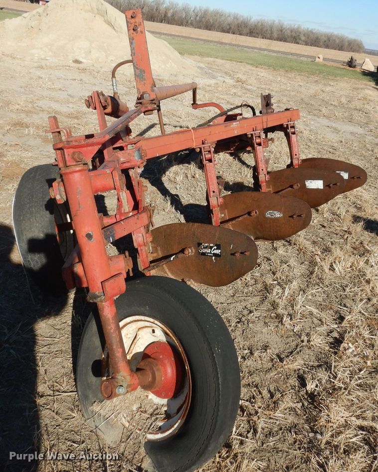 image for item IE9755 (2) bottom plows