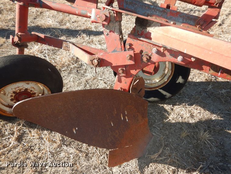image for item IE9755 (2) bottom plows
