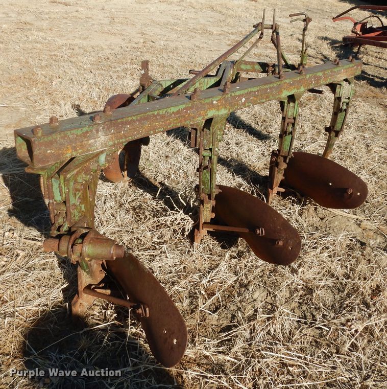 image for item IE9755 (2) bottom plows