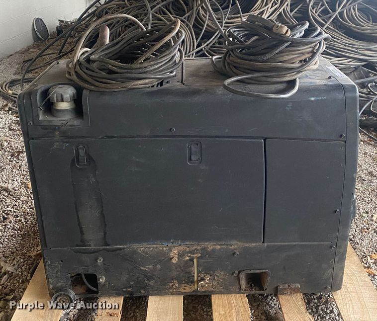 image for item IG9798 Miller Bobcat 250  welder/generator