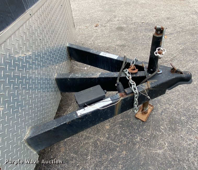 image for item IG9802 2007 Cargo Craft 85202  enclosed cargo trailer