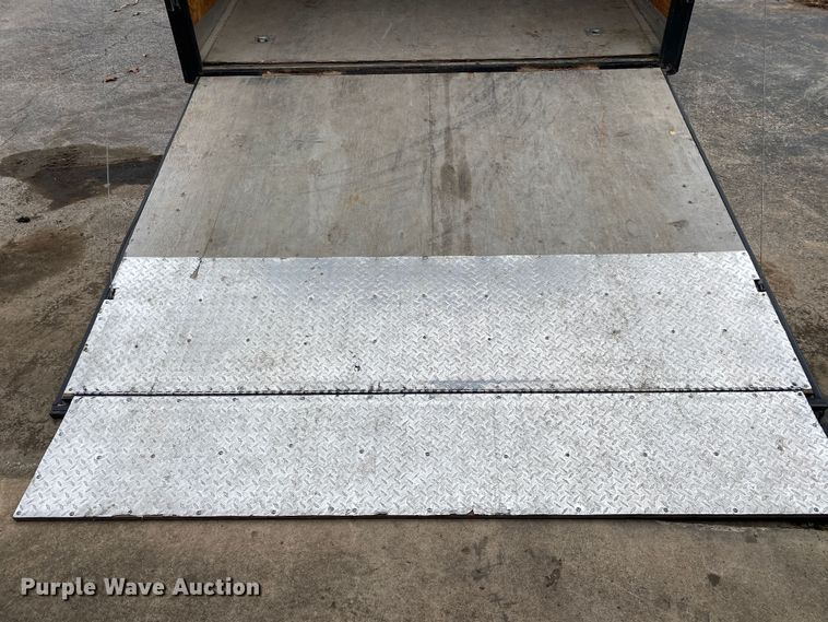 image for item IG9802 2007 Cargo Craft 85202  enclosed cargo trailer