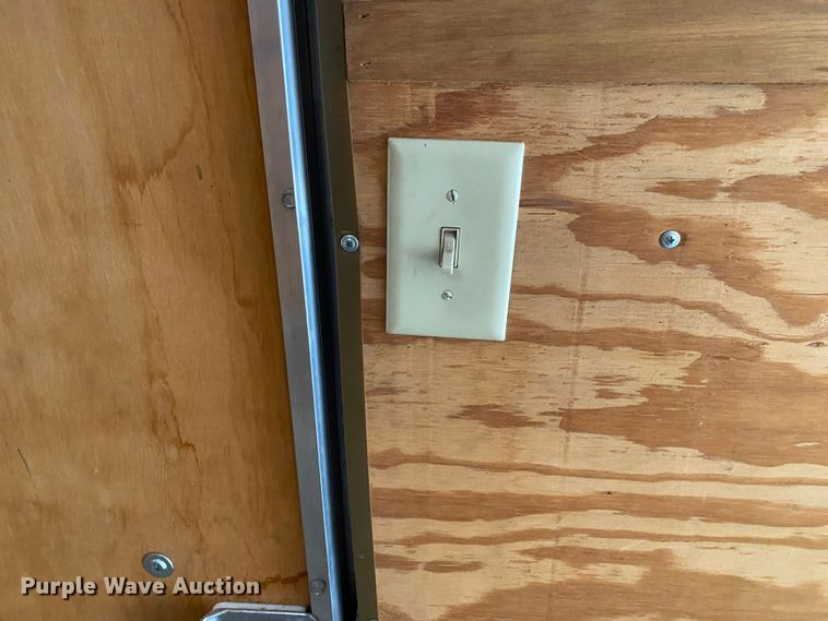 image for item IG9802 2007 Cargo Craft 85202  enclosed cargo trailer