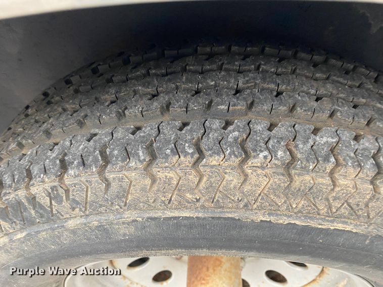 image for item IG9802 2007 Cargo Craft 85202  enclosed cargo trailer