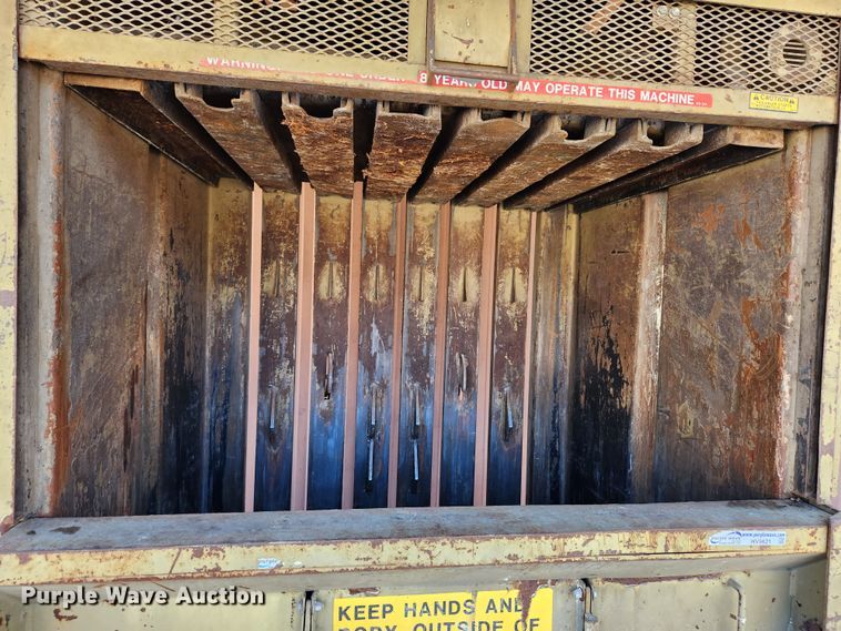 image for item JB9758 Piqua HD2200  vertical cardboard baler