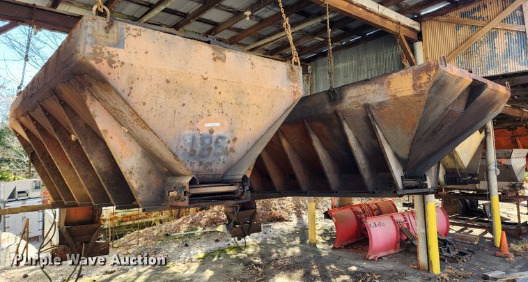 image for item JB9760 (2) Swenson spreaders