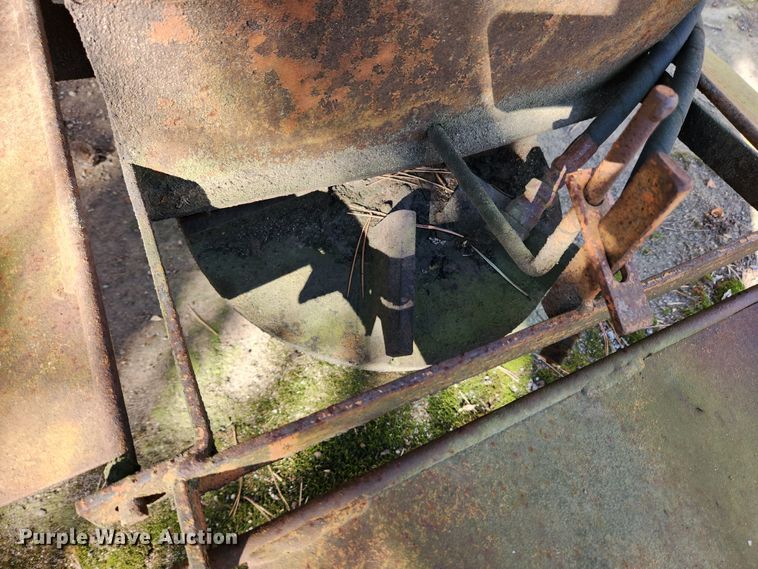 image for item JB9760 (2) Swenson spreaders