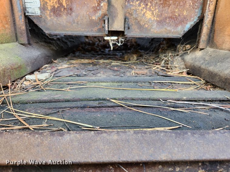 image for item JB9760 (2) Swenson spreaders