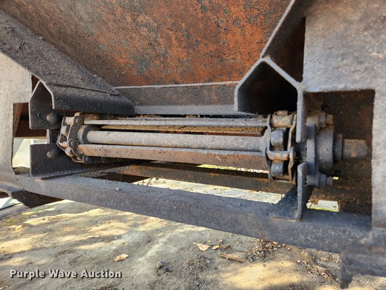 image for item JB9760 (2) Swenson spreaders