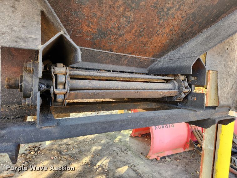 image for item JB9760 (2) Swenson spreaders