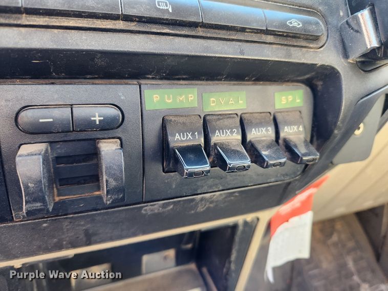 image for item JB9763 2008 Ford F550 Super Duty XL  dump truck