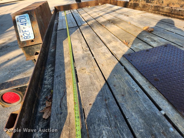 image for item JB9764 2003 Brooks Brothers SLT1523-E  tilt deck equipment trailer