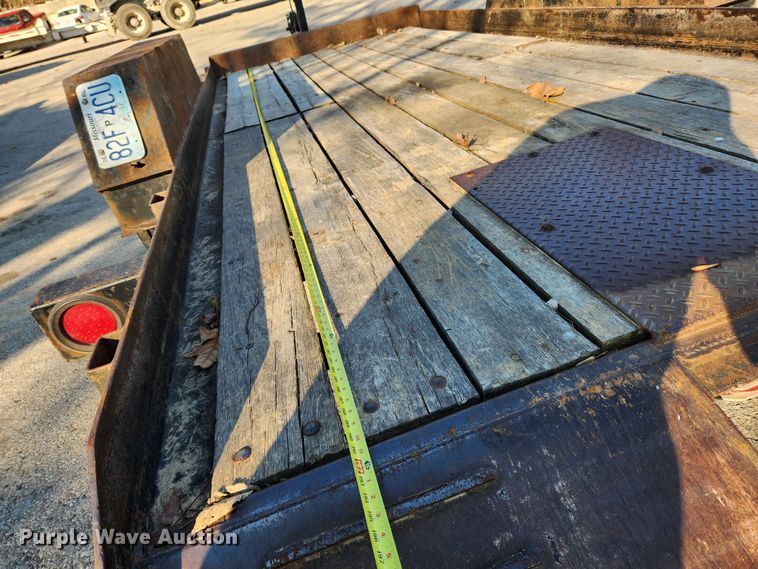 image for item JB9764 2003 Brooks Brothers SLT1523-E  tilt deck equipment trailer