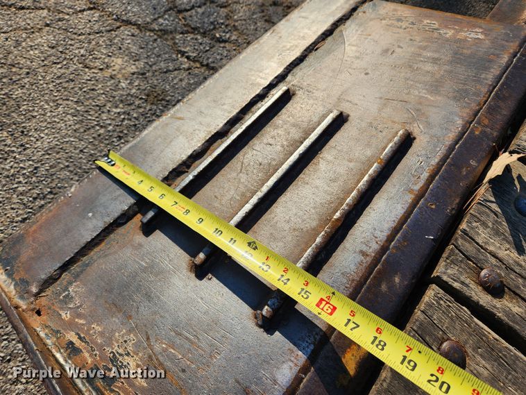 image for item JB9764 2003 Brooks Brothers SLT1523-E  tilt deck equipment trailer