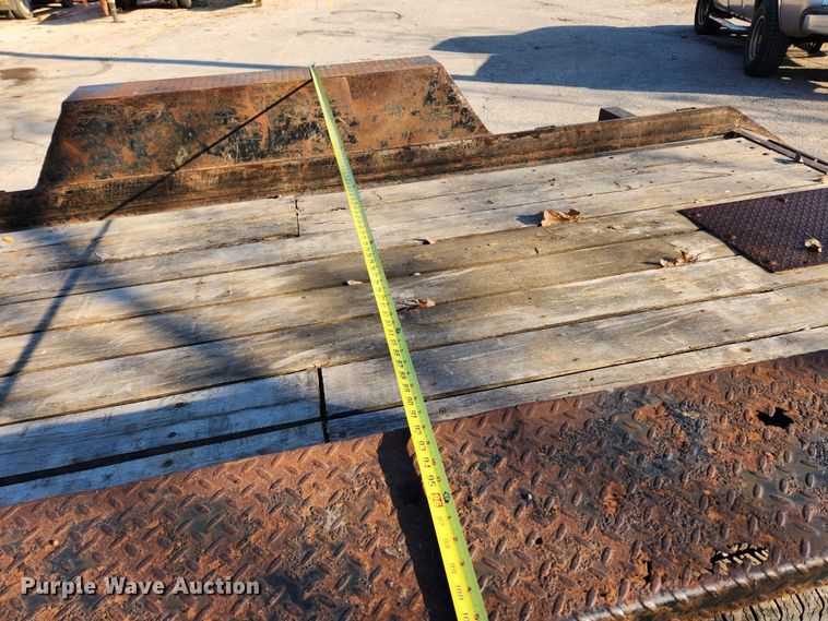 image for item JB9764 2003 Brooks Brothers SLT1523-E  tilt deck equipment trailer