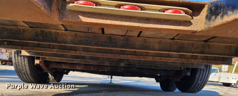 image for item JB9764 2003 Brooks Brothers SLT1523-E  tilt deck equipment trailer