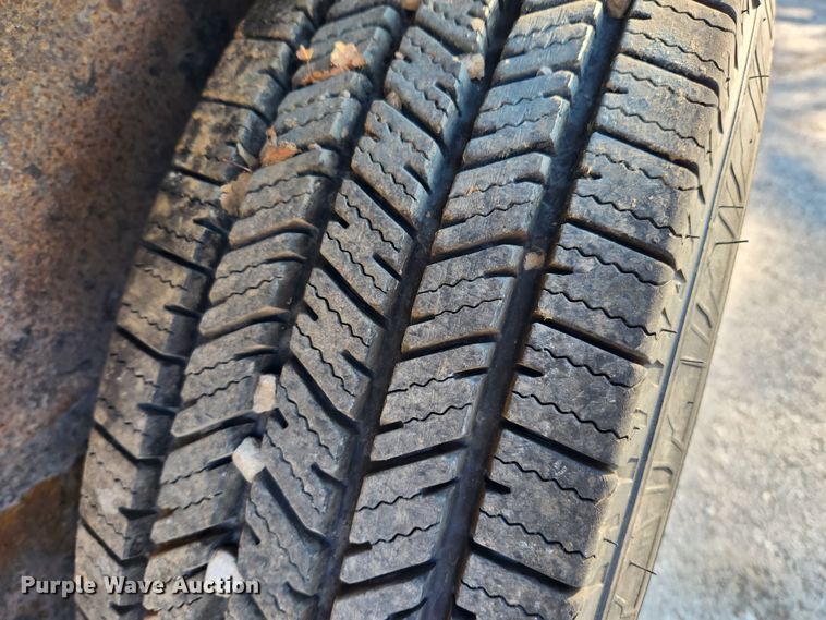 image for item JB9764 2003 Brooks Brothers SLT1523-E  tilt deck equipment trailer