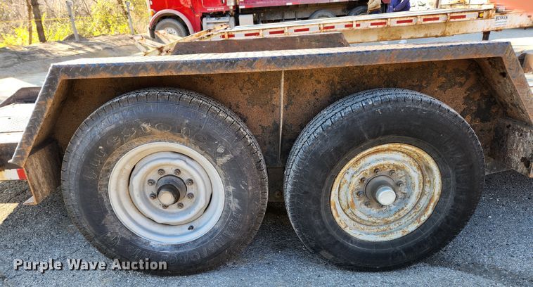 image for item JB9764 2003 Brooks Brothers SLT1523-E  tilt deck equipment trailer