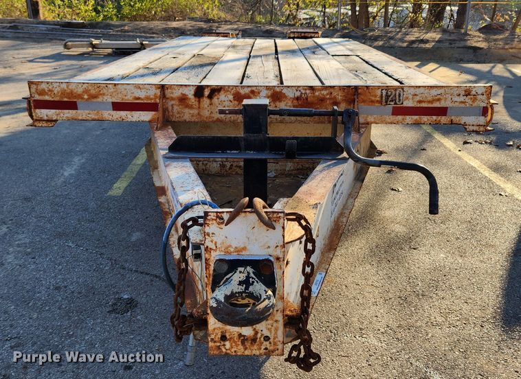 image for item JB9765 1986 Cronkhite  equipment trailer