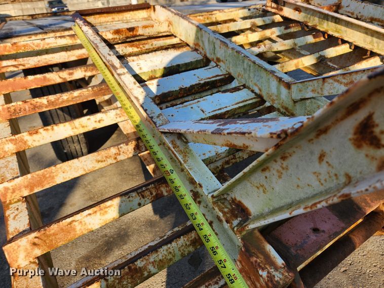 image for item JB9765 1986 Cronkhite  equipment trailer