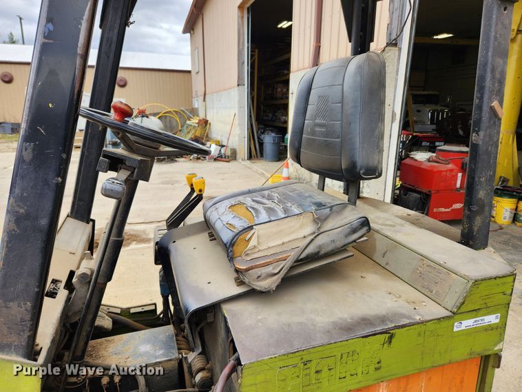 image for item JB9785 Clark ECA25  forklift