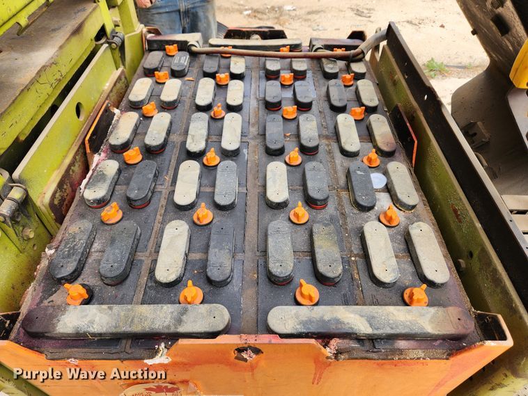 image for item JB9785 Clark ECA25  forklift