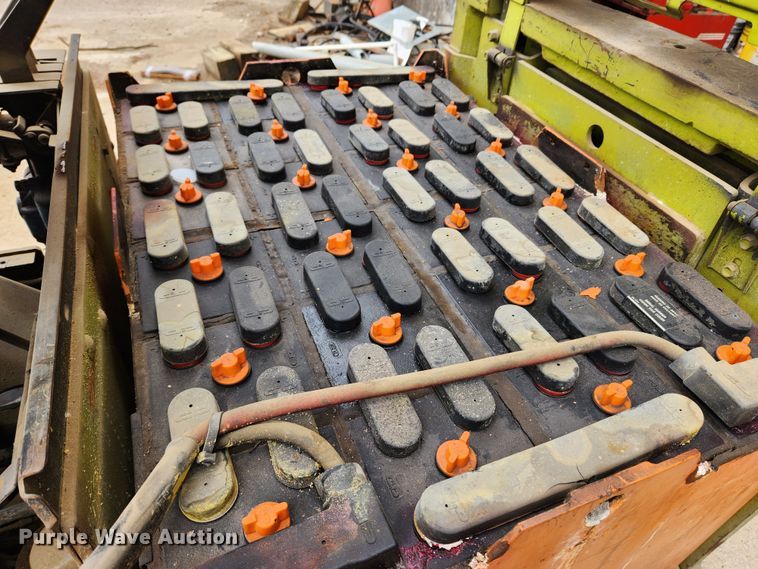 image for item JB9785 Clark ECA25  forklift