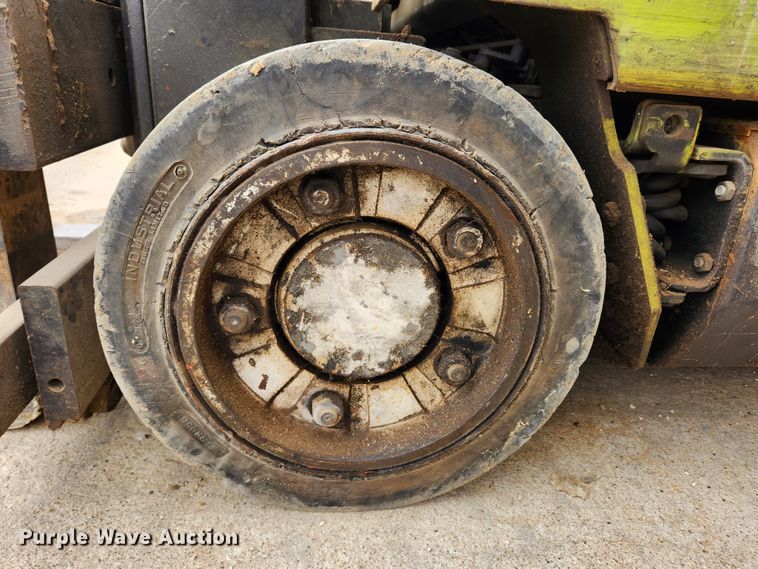 image for item JB9785 Clark ECA25  forklift