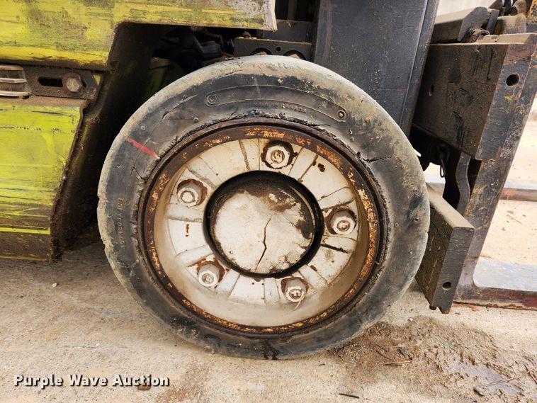 image for item JB9785 Clark ECA25  forklift