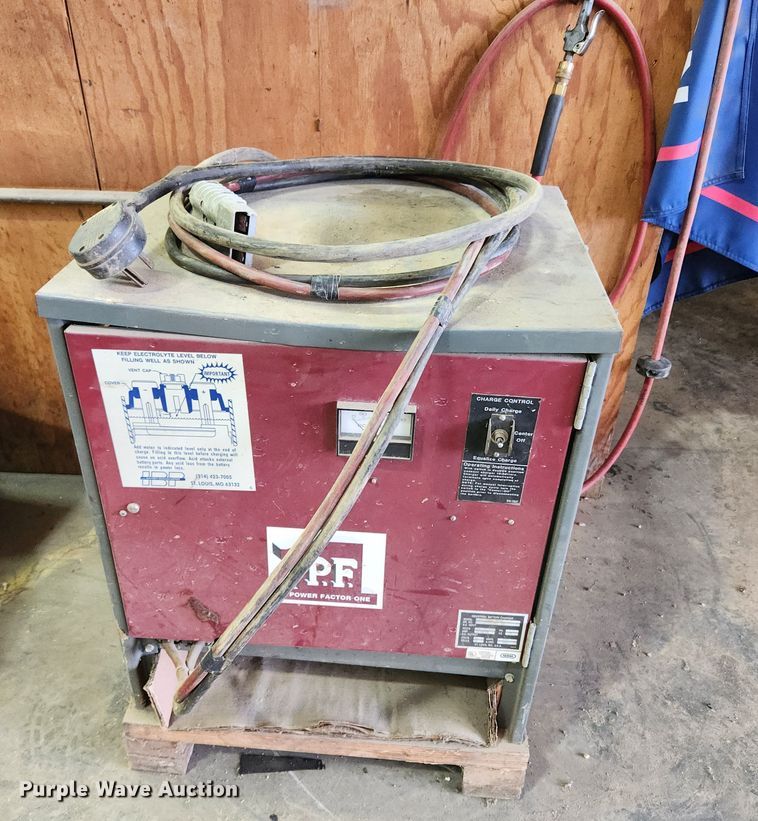 image for item JB9785 Clark ECA25  forklift