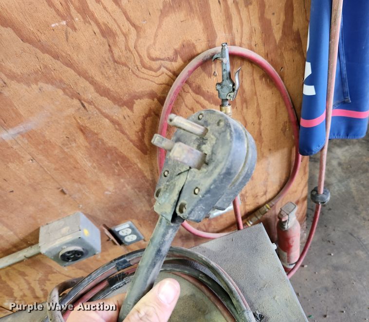 image for item JB9785 Clark ECA25  forklift