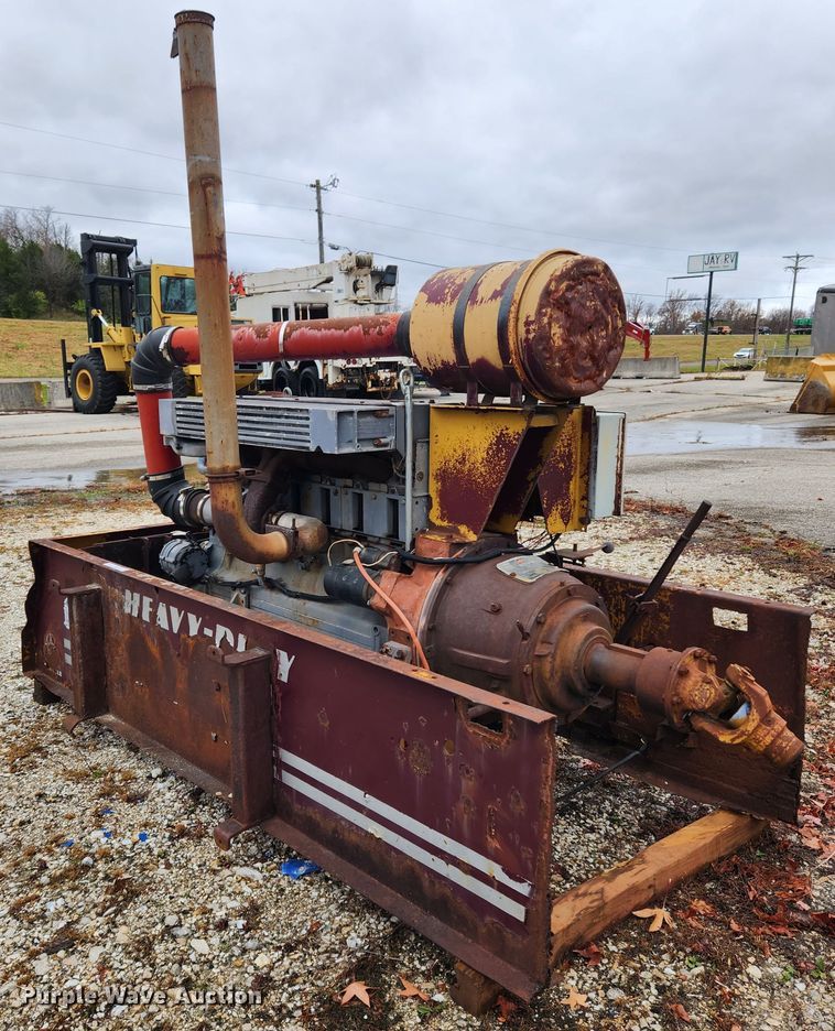 image for item JB9795 Deutz  engine