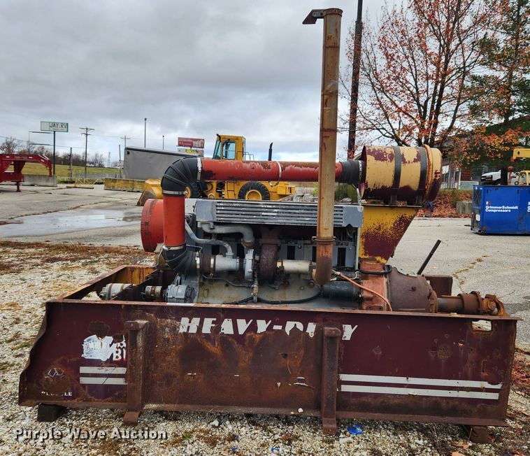 image for item JB9795 Deutz  engine