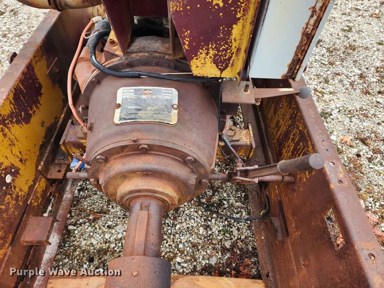 image for item JB9795 Deutz  engine