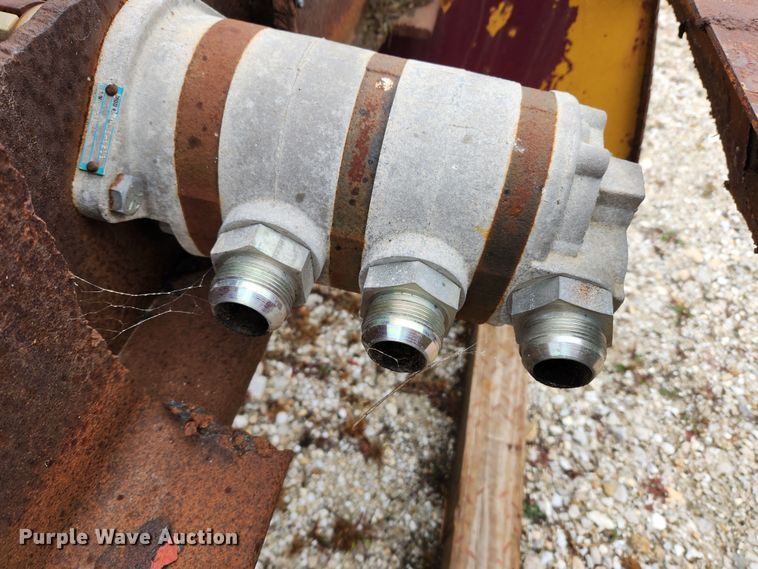 image for item JB9795 Deutz  engine